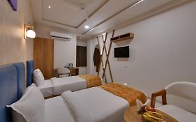 Click Hotel Tulsi Jamnagar 7 Mins From Reliance Industrial Township